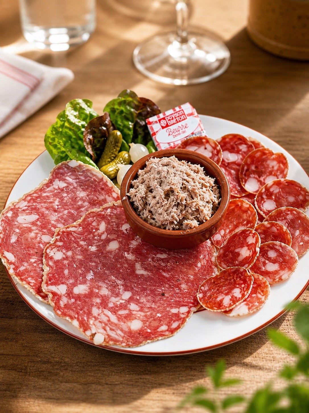 Assiette de charcuterie et rillettes